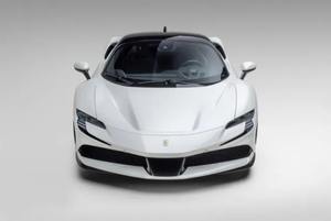 ZFF95NLAXP0292844 2023 SF90 Stradale Coupé Hybride Sportif RWD 4.0L V8 Bi-Turbo 986ch Batterie 7.9kWh Vitesse 340km/h Faible Kilométrage - Product Image 4