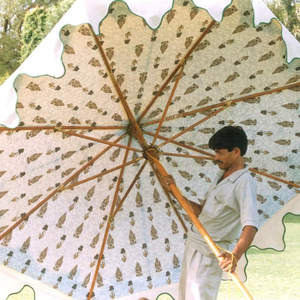 Hecho a mano clásico UV 50 + paraguas de madera lona de algodón cenefa Vieira para jardín al aire libre piscina Patio decoración-para bodas - Product Image 1