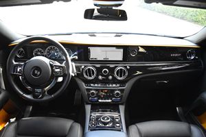 Rolls-Royce Ghost Plus 2021 Usado en Buen Estado, Sin Accidentes, Volante a la Izquierda/Derecha - Product Image 4