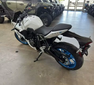 Moto Super Sportive Suzuki GSX8R 2024/2025 - Livraison Rapide ------- - Product Image 1