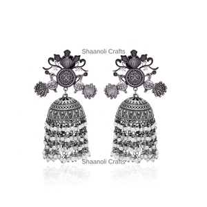 Hermosa flor patrón diseñador pendientes plata oxidada Jhumkaas pendientes para mujeres y niñas para boda fiesta desgaste pendiente - Product Image 1