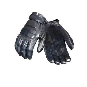 Gants noirs de moto à doigts entiers Gants en cuir durs du Pakistan - Product Image 2