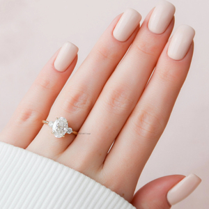 2.90 Ct ovale coupe Moissanite diamant 3 pierres bague de fiançailles bague de fiançailles ovale allongée glace pilée avec pierres latérales - Product Image 3