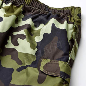 Short de plage en coton 100% avec logo personnalisé pour homme, short de course non tissé avec impression solide, short de surf - Product Image 4