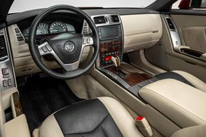 CADILLAC XLR-V 2006 d'occasion, conduite à gauche/droite - Product Image 3