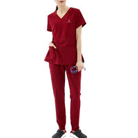 Uniforme de Enfermera de Verano Personalizado de Alta Calidad para Mujer, Conjunto de Pantalones y Blusa, Transpirable, de Secado Rápido, Cómodo, Uniforme Médico Elegante