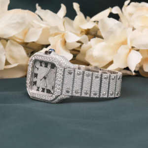 Reloj de lujo con diamantes de moissanita de corte completamente helado para hombre, banda de acero inoxidable, ancho de 22mm, números arábigos clásicos, ventana de esfera de cristal - Product Image 2