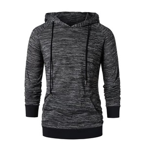 Sudaderas Unisex de Invierno de Alta Calidad, 100% Algodón, con Estampado Personalizado, Bolsillos Delanteros con Logotipo y Estilo Urbano para Hombre y Mujer - Product Image 1