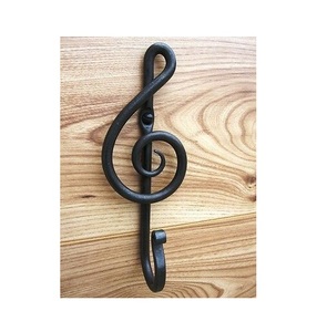 Antique Style Rustic Cast Iron Wall Hook With Farmhouse Elegance For Hanging Everyday Items And Decorative Purposes - Product Image 5