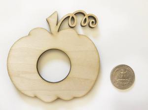 Rond de serviette citrouille en bois accessoire de décoration de table de fête élégant pour la maison à manger mariage et fête parfait pour l'automne - Product Image 2