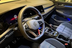 VOLKSWAGEN GTI 380 S 2024 D'OCCASION CÔTÉ GAUCHE/DROIT - Product Image 4