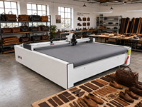 Machine de découpe du cuir à couteau oscillant CNC avec table à aspiration sous vide