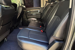 Camionetas Laramie Crew Cab 4x4/AWD 2018 de 1500 cc, Usadas en Buen Estado, en Venta - Product Image 3