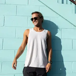 Camiseta sin mangas de tacto fresco respetuosa con el medio ambiente para hombres y mujeres - Product Image 1