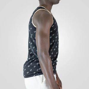 Camiseta sin mangas de gimnasio de algodón 100% con logotipo personalizado a precio de fábrica para hombre, de punto transpirable de secado rápido, diseño sin mangas liso en blanco de 220gsm - Product Image 4