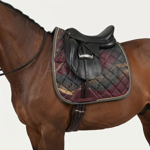Tapis de selle de dressage légers et personnalisables de qualité supérieure, anatomiques, matelassés, anti-humidité, équipement d'équitation - Product Image 6