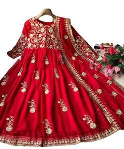 Dernier Nouveau Designer Longue Robe Parapluie Prix Le Plus Bas Du Marché Surat Gujarat Vêtement Ethnique ApparelGarment - Product Image 1