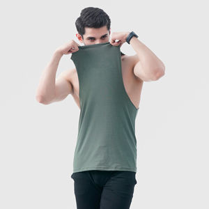 Débardeurs de sport personnalisés à logo, coupe ajustée, 100 % coton, respirants et confortables pour hommes – Prix usine - Product Image 5