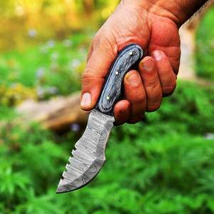 Cuchillo de caza de Damasco para hombres con funda de cuchillo de explorador de transporte horizontal Soporte OEM personalizable para desollar - Product Image 2