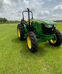 Venta al por mayor para John para Deere 1023E Tractor utilitario subcompacto 4X4 Tractor agrícola de ruedas con bomba automática Paseo en - Product Image 6