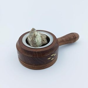Quemador Bakhoor de madera decorativo con diseño floral tallado a mano perfecto para mejorar el estado de ánimo espiritual y la relajación - Product Image 5