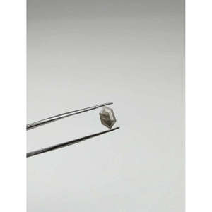 Diamant naturel facetté de haute qualité 4,9-7,7 mm, forme hexagonale, sel et poivre, avec diamant facetté de 4,9-7,7 mm - Product Image 3