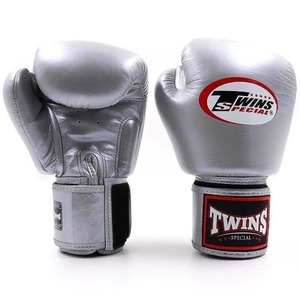 Guantes de Boxeo Profesionales Personalizables Twins, para Entrenamiento de Muay Thai, Cuero Vacuno Genuino, Protección UV, Cierre de Gancho y Bucle - Product Image 4
