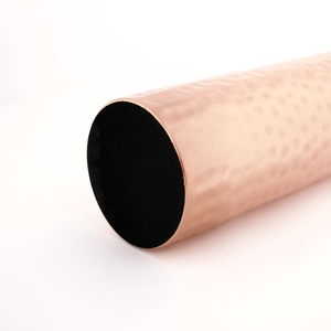 Botella de agua hecha a mano de cobre martillado de 900ML Diseño en relieve oscuro a prueba de fugas con beneficios para la salud para bebidas - Product Image 2