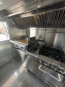 Food truck avec cuisine neuve à vendre - Product Image 6