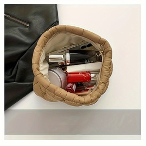 Tùy Chỉnh Mềm Quilted Puffer Độn Vuông Trang Điểm Pouch Phụ Nữ Puffy Túi Phụ Nữ Dây Kéo Mỹ Phẩm Ly Hợp Túi - Product Image 3
