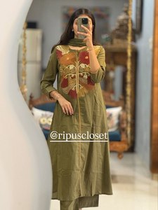 LANZANDO NUEVO DISEÑADOR KURTA PENT con DUPATTA FABRIC PURE MUL ALGODÓN con BORDADO TRABAJO para FIESTA ESTILO CASUAL REVERSIBLE - Product Image 4