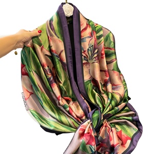 En stock nouveauté à la mode châle en satin de soie de luxe personnalisé châle imprimé carré 90x90 cm pour femmes - Product Image 1