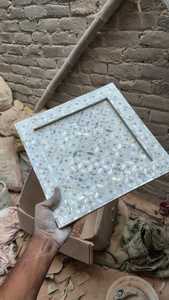 Bandejas de Servir de Diseño Art Deco Hechas a Mano con Fibra Vegetal, Piezas de Decoración para el Hogar de Lujo, Regalo de Diwali - Product Image 4