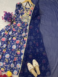 ชุดซาลวอร์คาเมซสำหรับงานปาร์ตี้ชุดปักลายลำดับพิเศษทันสมัยสำหรับเทศกาล - Product Image 4