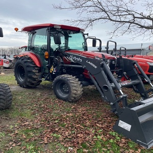 Tractor 4x4 L6060 de Primera Calidad para Agricultura con Bomba, Motor y Caja de Cambios. Compre Hoy para una Entrega Rápida - Product Image 3