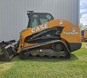 2023 pour chargeuse compacte à dérapage TV450B-Charge nominale de 4.5 tonnes 90 HP Puissance et polyvalence - Product Image 1