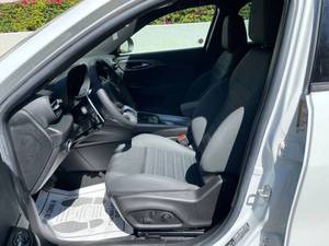 Dodge Hornet R/T AWD R/T 4 portes Crossover 2024, voitures d'occasion robustes à vendre - Product Image 2