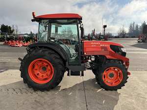 รถแทรกเตอร์คูโบต้า M7060 70 แรงม้า พร้อมที่ตักด้านหน้า - Product Image 2