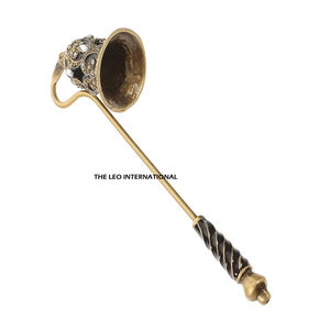 Vente en gros de bougie domestique neuve de luxe en plaqué argent accessoire de bougie en béton unique pot de bougie éteignoir - Product Image 6