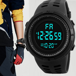 Reloj Deportivo Digital LED Multifunción para Hombre, Estilo Militar Luminoso, Resistente al Agua y con Alarma, con Caja de PC y Correa de Resina/Plástico - Product Image 5