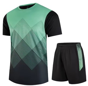 Ensemble de sport unisexe personnalisé en soie glacée à séchage rapide, respirant, pour la gym, l'entraînement et la course, T-shirt et short, survêtement, vente en gros OEM - Product Image 1