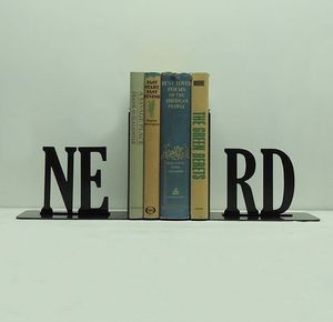 Sujetalibros de metal de diseño estándar con estilo antiguo, una gran opción para un aspecto vintage sutil en la decoración del hogar o la oficina - Product Image 5