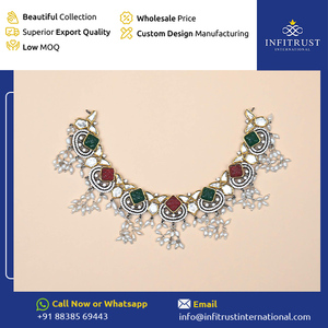 Exportador de origen indio que vende elegante collar de cuello de lunares rojo y verde floral redondo y cuadrado para compradores genuinos - Product Image 2