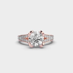 Anillo de Diamante Cultivado en Laboratorio con Banda Dividida y Piedra de Moissanita de Corte Redondo de 1.50 Quilates, Joyería Fina Original, Perfecto para Novias - Product Image 4