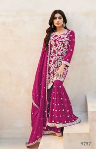 นักออกแบบล่าสุดงานปักด้ายเทียม Georgette งานชุด Sharara โดย Fab Zone - Product Image 3