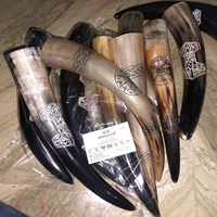 Haute qualité de corne à boire Viking authentique et de cornes polies de vache à bière logo personnalisé fête de l'Inde 100% corne naturelle