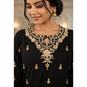 Élégance intemporelle, ensemble 3 pièces pour femmes en mousseline de soie noire unie brodée, 100% polyester, mariages, célébrations festives - Product Image 2