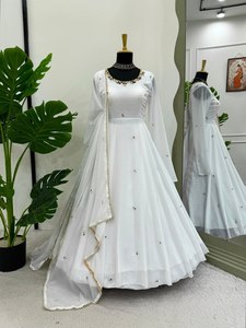 Belle robe de créateur Anarkali avec tissu fausse Georgette et crêpe Dupatta Hand Work Pent Detail pour les occasions de fête - Product Image 2