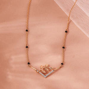 สร้อยคอประดับเพชรเม็ดเล็กแบบโมเดิร์นโอธ - Product Image 1