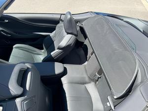 Venta de Lexus RX >8L V8 Turbo, Caja de Cambios Automática de 7 Velocidades, Tracción en las Cuatro Ruedas, Neumáticos R19, Control de Crucero Adaptativo, Interior Claro, Cuero, Volante a la Izquierda, Panorámico - Product Image 3